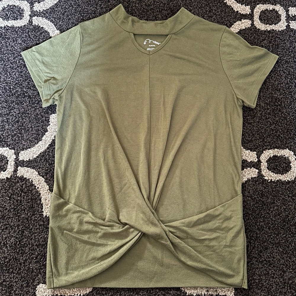 Girls XL Art Class Green Top